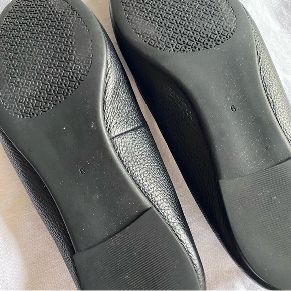 Tory Burch Chelsea Ballet Flat Tumbled Leather Perfect Black Gold - Picture 9 of 11